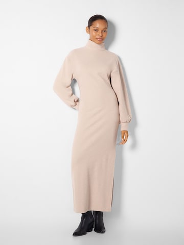 Bershka Mekko värissä beige