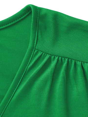 Shape Of You Blouse in Green