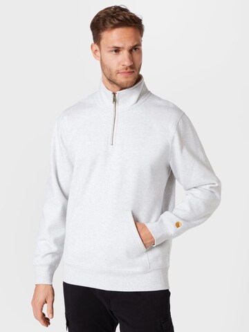 Carhartt WIP Regular fit Sweatshirt 'Chase' in Grijs: voorkant