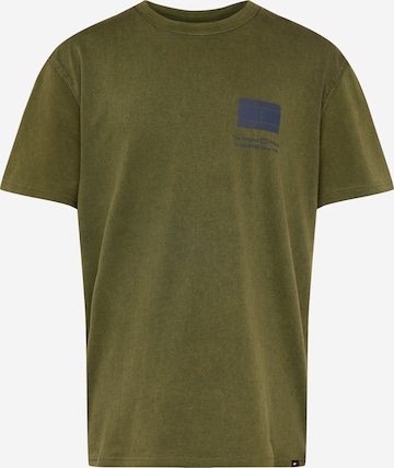 T-Shirt 'ESSENTIAL' Tommy Jeans en vert : devant