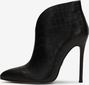 juoda Kazar Kulkšnis dengiantys batai: priekis