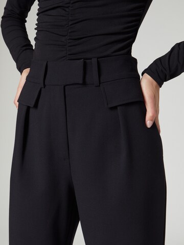 Guido Maria Kretschmer Women Regular Pleat-front trousers 'Tasha' in Black