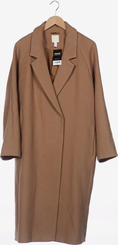 H&M Jacket & Coat in L in Beige: front