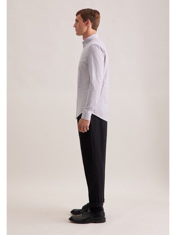 Coupe slim Chemise business 'Schwarze Rose' SEIDENSTICKER en gris