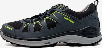 Chaussure basse 'Innox Evo' LOWA en bleu : devant