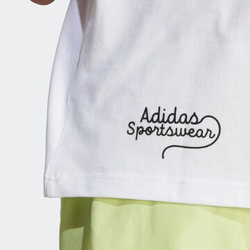 T-shirt fonctionnel 'Scribble Embroidery' ADIDAS SPORTSWEAR en blanc