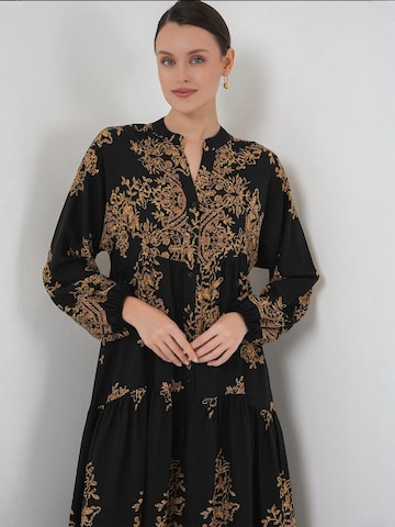 Bigdart Dress in Black