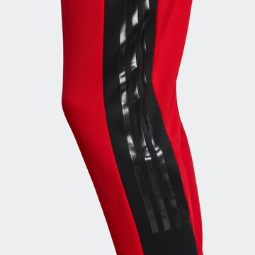 Effilé Pantalon de sport ADIDAS SPORTSWEAR en rouge