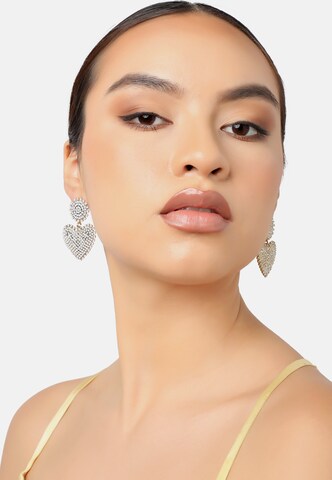 SOHI Örhängen ' Alma ' i guld: framsida