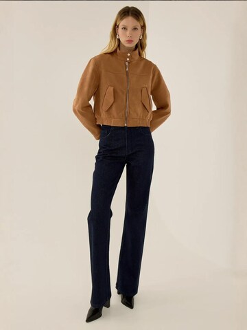 Hiccup Jacke in Braun