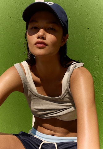 Bershka Cap in Blau: Vorderseite