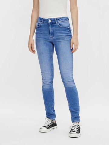 PIECES Skinny Jeans 'DELLY' in Blauw: voorkant