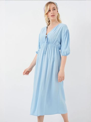 Bigdart - Vestido em azul: frente