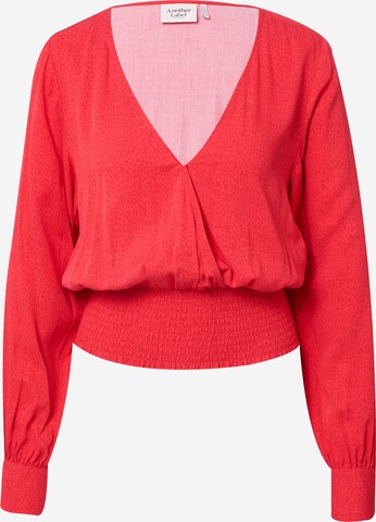 Another Label Blouse 'Linnea' in Rood: voorkant