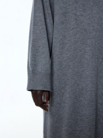 Robe 'Yaren' EDITED en gris