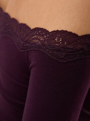 T-shirt Bershka en violet