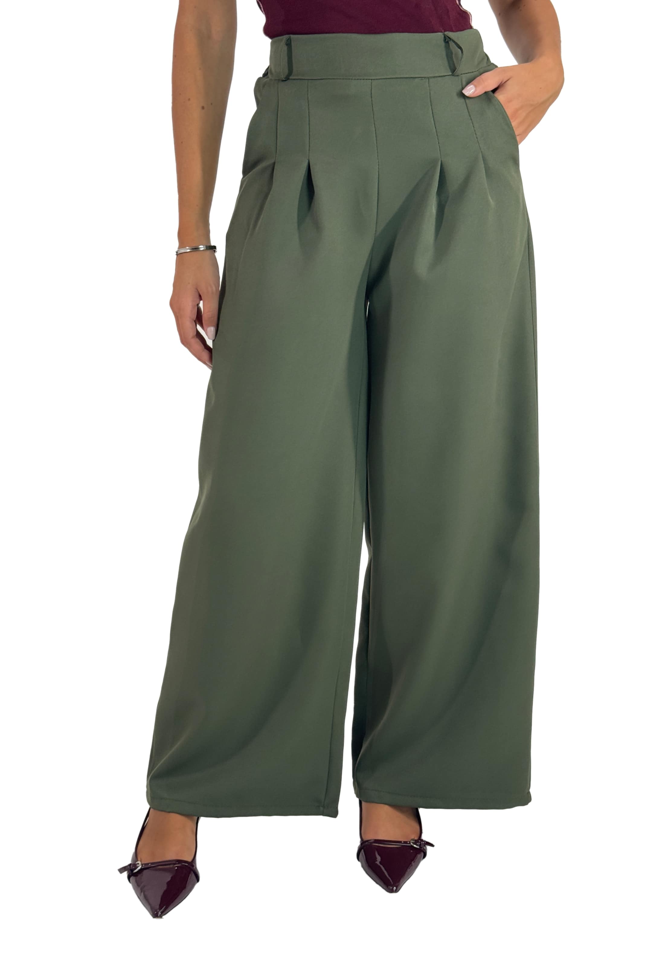 Elara Wide leg Pleat-front trousers in Green: front
