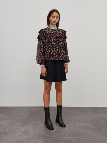 EDITED Blouse 'Tatiana' in Black