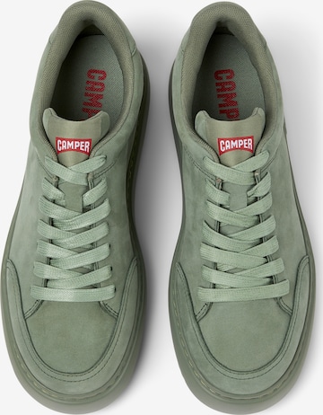 Sneaker bassa 'Runner K21' di CAMPER in verde