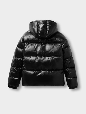 Burocs Winter Jacket 'Hooded Puffer' in Black