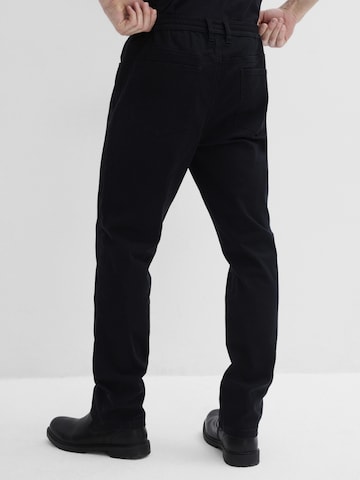 Regular Pantalon bonprix en noir