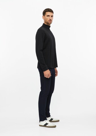T-Shirt s.Oliver en noir : sur le côté