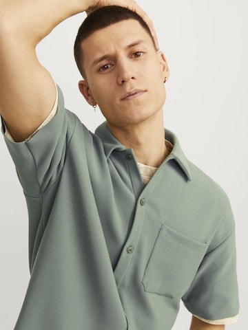 JACK & JONES Comfort fit Button Up Shirt in Green