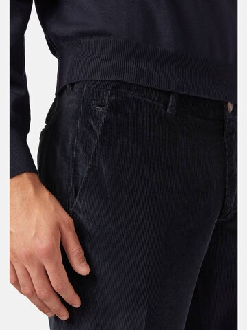 Boggi Milano Regular Chino trousers in Blue