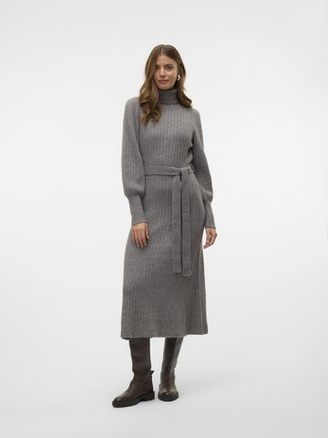 VERO MODA Strickkleid 'AURELIA ' in Grau