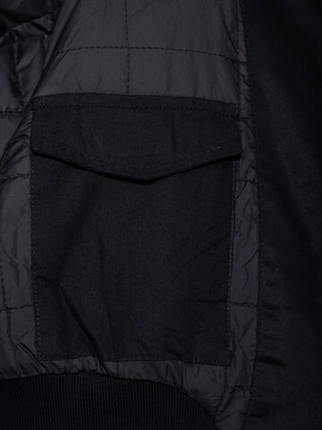 Queen Kerosin Between-Season Jacket in Black