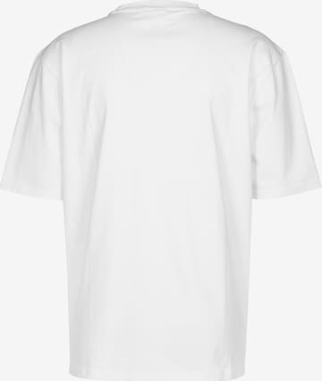 Urban Classics - Camiseta 'Heavy Boxy' en blanco