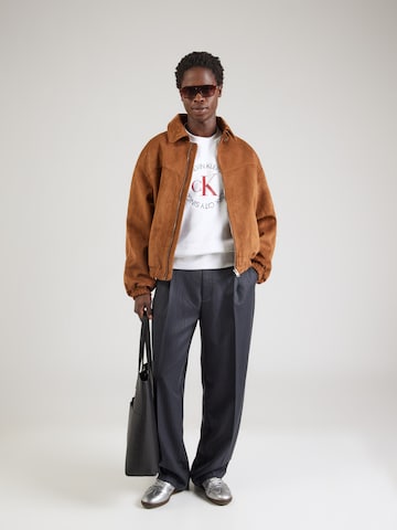 Sweat-shirt Calvin Klein Jeans en blanc