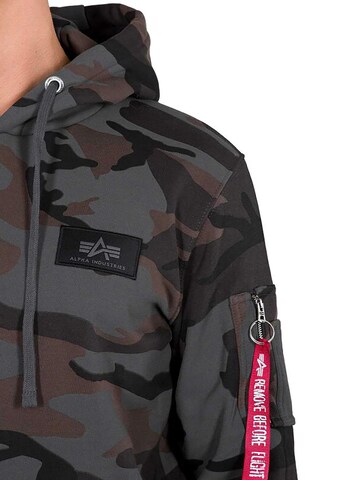 ALPHA INDUSTRIES Sweatshirt 'Back Print Camo' in Mixed colors
