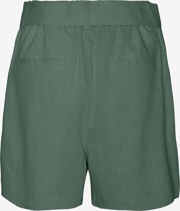 Loosefit Pantaloni con pieghe 'Amelia' di VERO MODA in verde