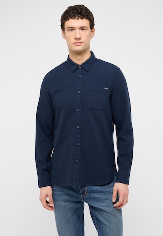 MUSTANG Regular Fit Hemd in Blau: Vorderseite
