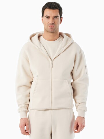 Organication Sweatjacke in Weiß: Vorderseite