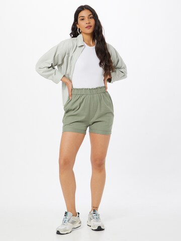 Rut & Circle Regular Shorts 'ALINA' in Grün