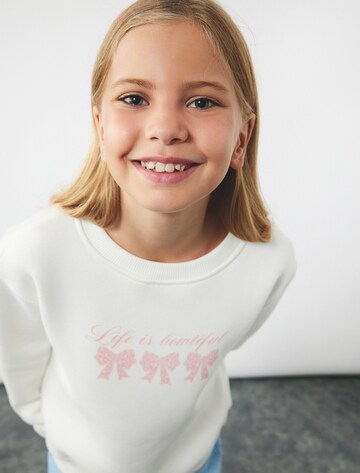 Koton Sweatshirt in White