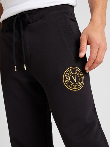 Versace Jeans Couture Конический (Tapered) Штаны в Черный