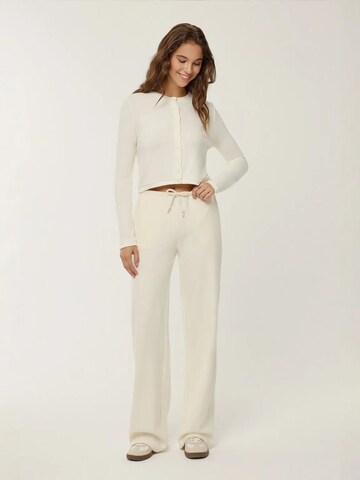 Hiccup - Loosefit Calças em branco