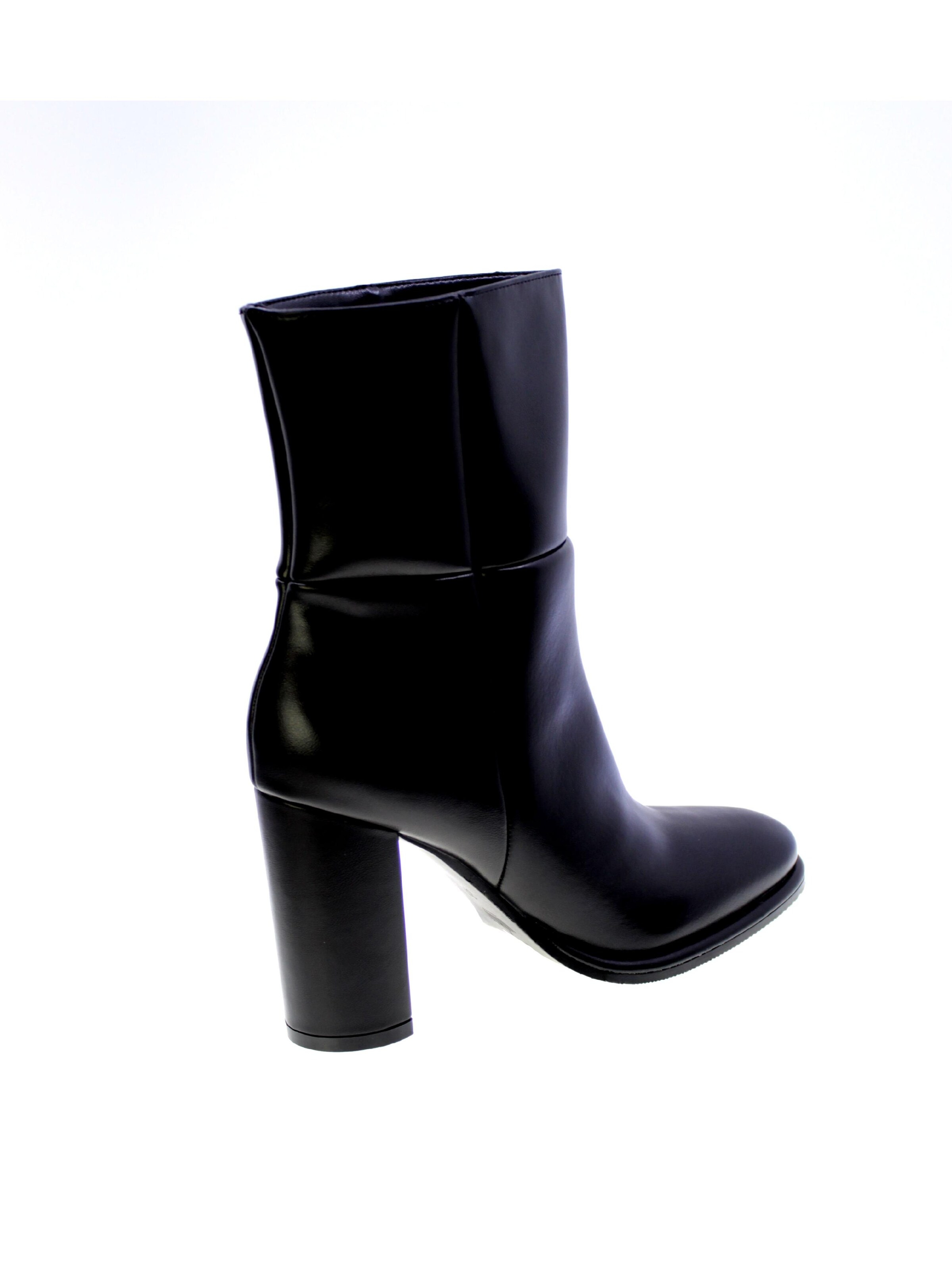 Boots di Francesco Milano in nero