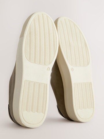 Sneaker bassa di Next in grigio