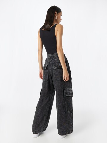 WEEKDAY Wide leg Cargo trousers in Black