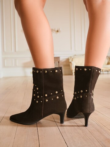 love & roses Bootie in Brown