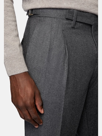 Coupe slim Pantalon à plis Boggi Milano en gris