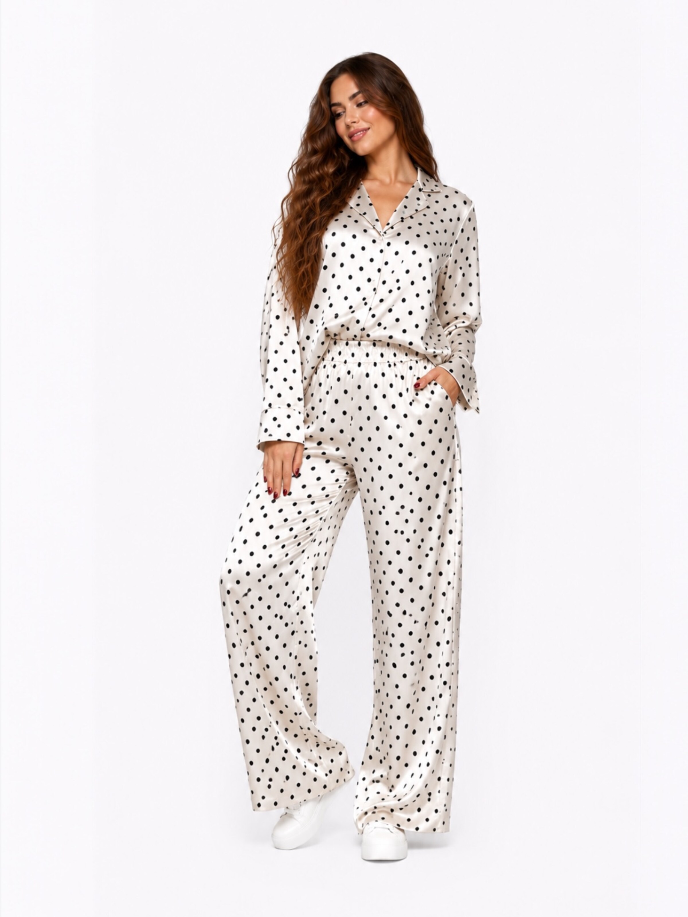 Elena Athanasiadou Broekpak 'Satin polka dot set' in Wit: voorkant