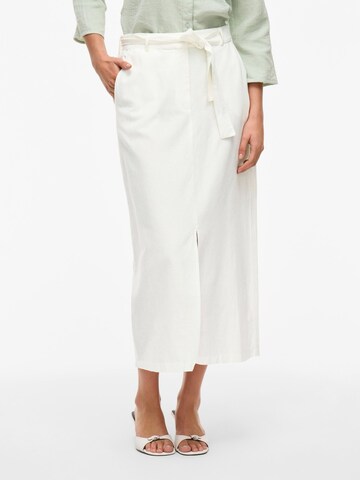 VILA Skirt in White: front