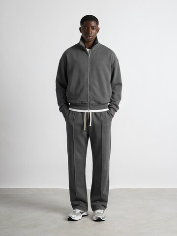 Burocs Wide leg Workout Pants in Grey: front