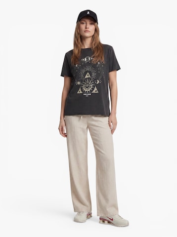 ONLY Carmakoma - Camiseta en negro