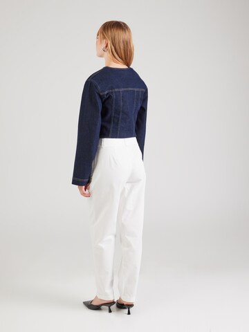 VERO MODA Tapered Élére vasalt nadrágok - fehér